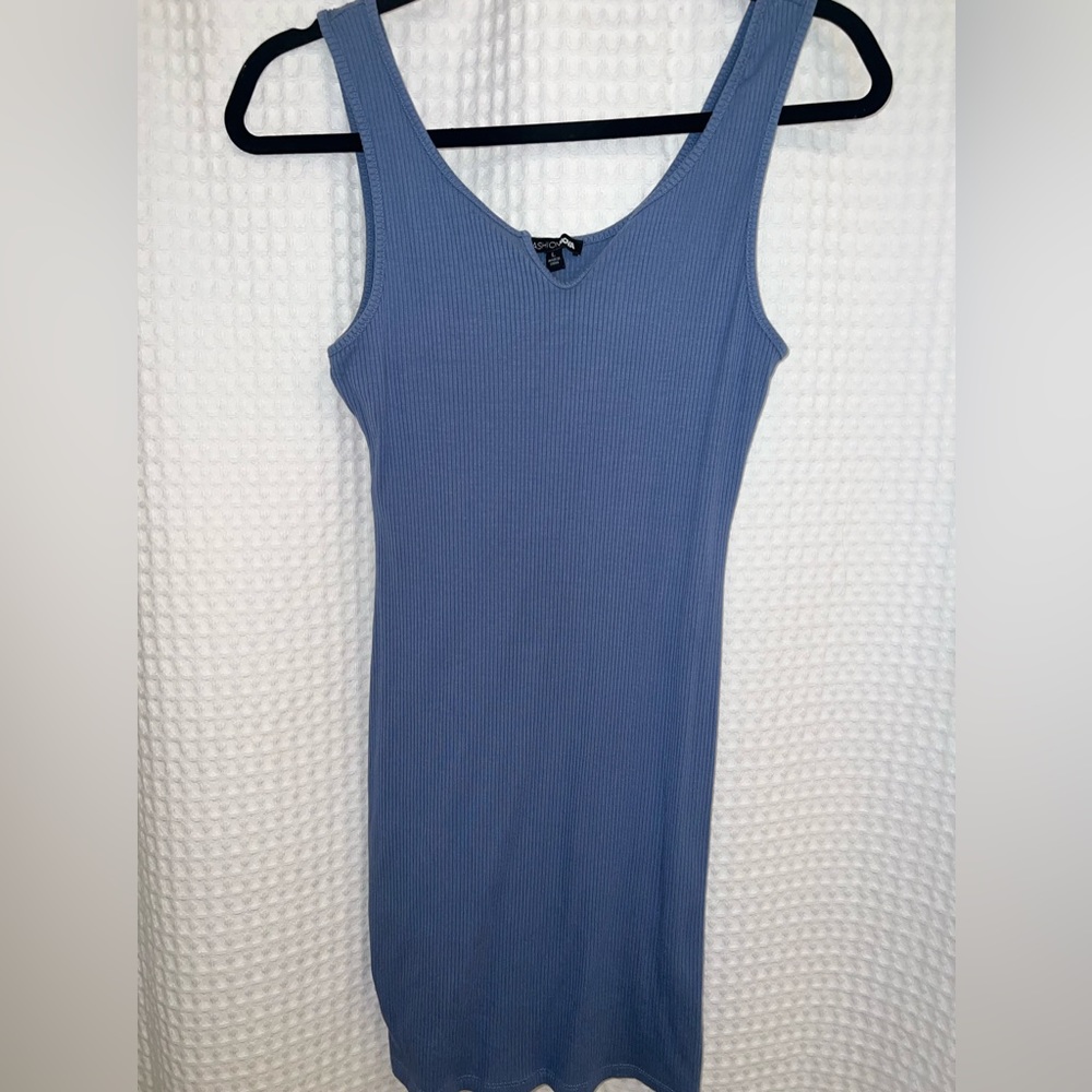 Never worn Fashion Nova Ribbed midi dress 👗. Large Blue Grayish color.